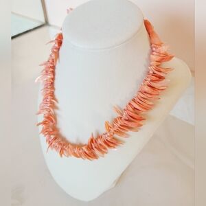 Vintage 80s Peach Shell Necklace